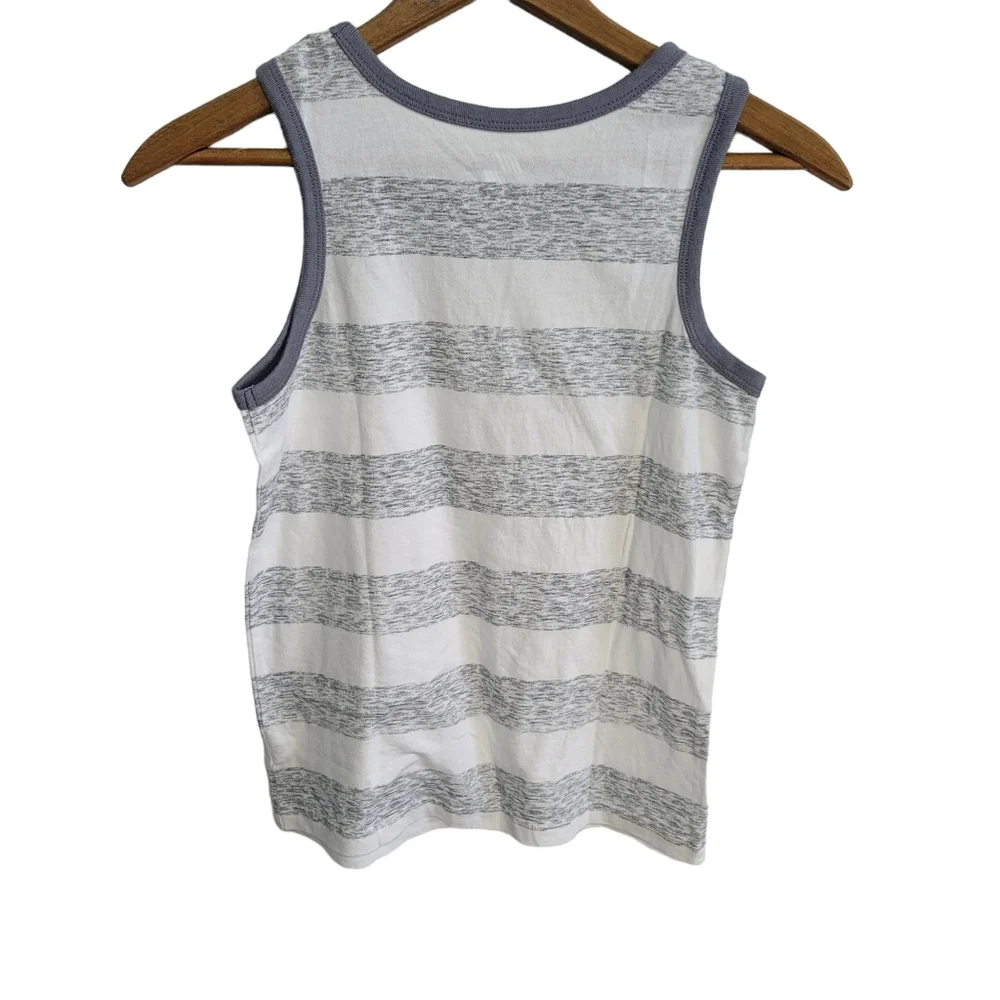 The Children's Place Boys Sleeveless Grey And White Shirt M NWT Athletic Summer